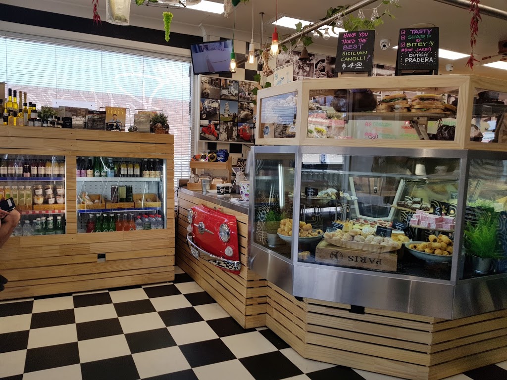 Passione Gourmet Deli | store | 107 Kingsley Dr, Kingsley WA 6026, Australia | 0894092273 OR +61 8 9409 2273