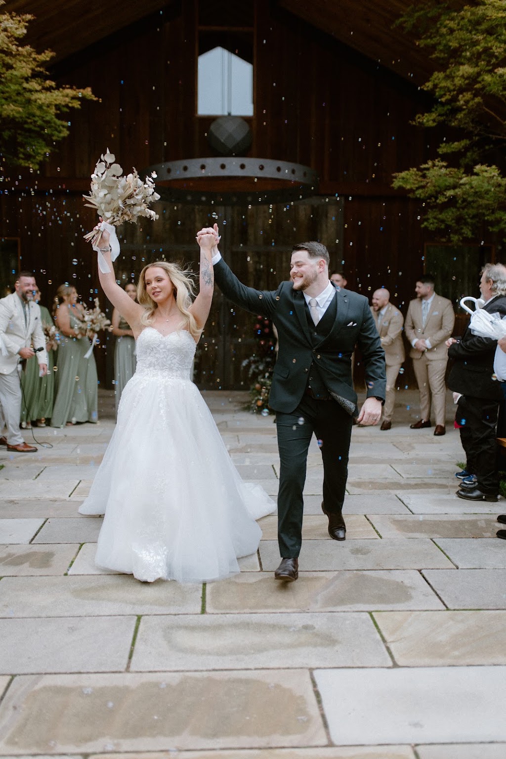 Rhys Lloyd Weddings | 4 Wildflower Cr, Calderwood NSW 2527, Australia | Phone: 0426 655 419