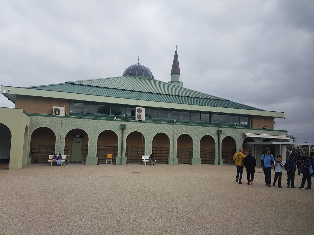 Al-Taqwa Mosque / Hoppers Crossing Mosque | 201 Sayers Rd, Truganina VIC 3029, Australia | Phone: (03) 9269 5000