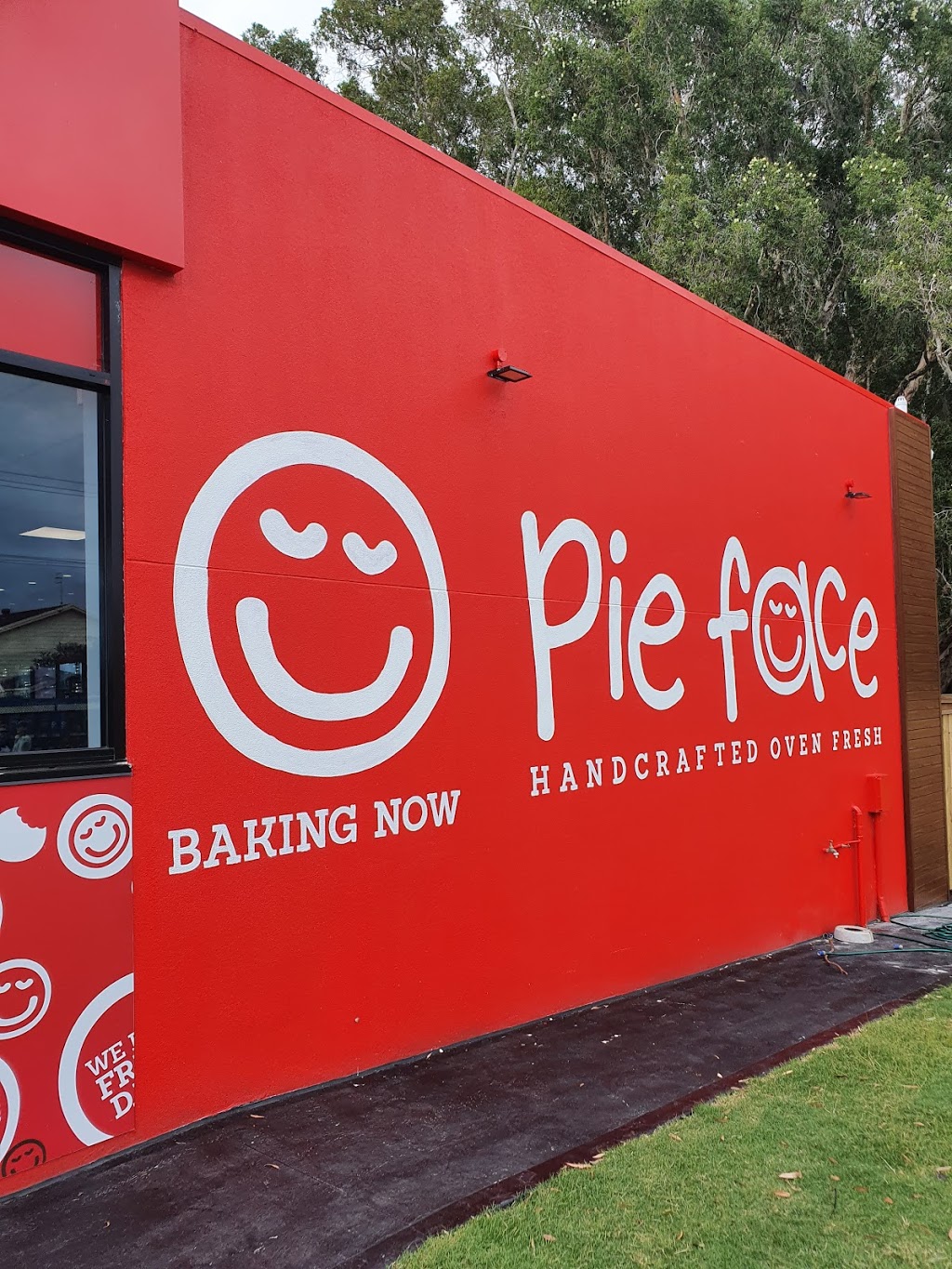 Pie Face | bakery | 303 Ocean Beach Rd, Umina Beach NSW 2257, Australia