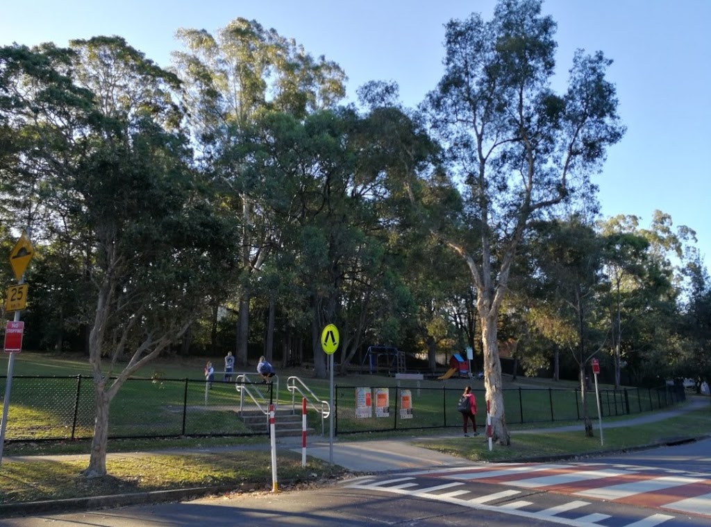 Pee Wee Park | park | 37 Kiparra St, West Pymble NSW 2073, Australia