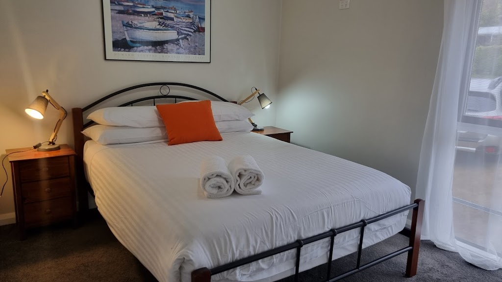 Abbies Cottage Holiday Accommodaion | 14 Wonnangatta Ave, Tawonga South VIC 3698, Australia | Phone: 0419 287 321