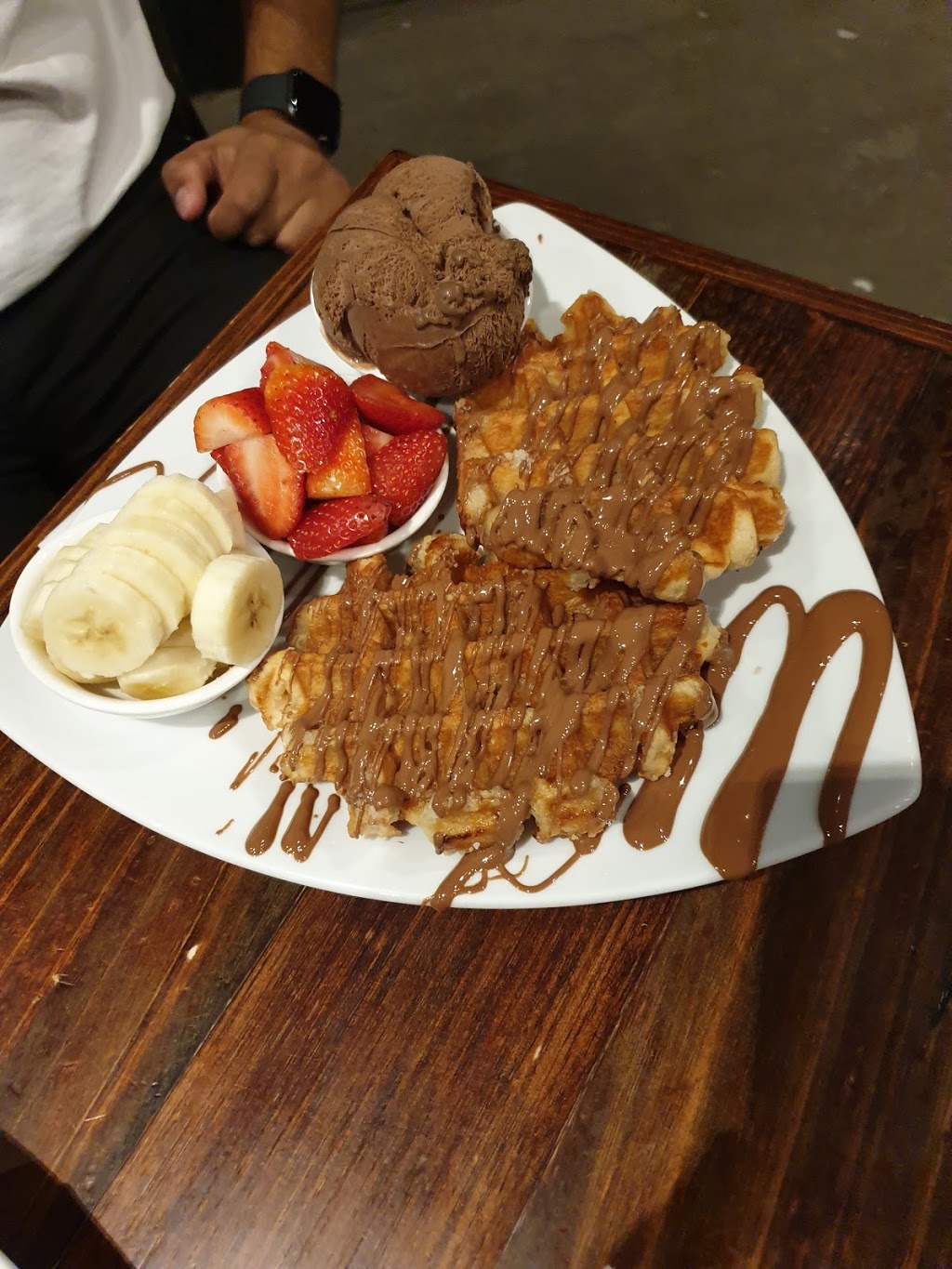 Max Brenner | cafe | Shop 6302/120-200 Rosamond Rd, Maribyrnong VIC 3032, Australia | 0393188388 OR +61 3 9318 8388