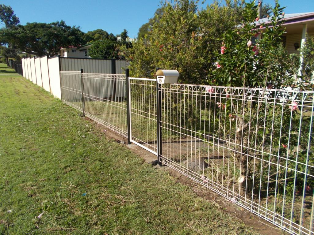 Huber Town & Country Fencing | 15 Hoop Pine Ct, Jimboomba QLD 4280, Australia | Phone: (07) 5547 8155