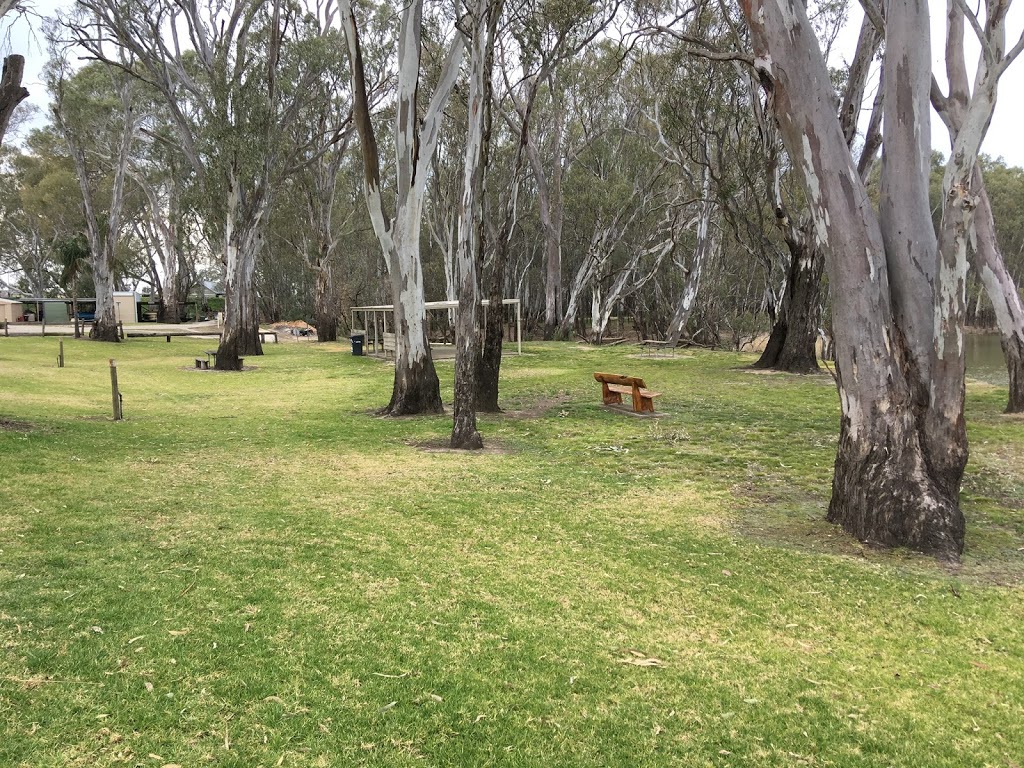 Murray Riverside Village | rv park | Quicks Rd, Tocumwal NSW 2714, Australia | 0358743443 OR +61 3 5874 3443