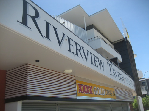 Riverview Tavern | lodging | 247/251 Riverside Blvd, Douglas QLD 4814, Australia | 0747755005 OR +61 7 4775 5005