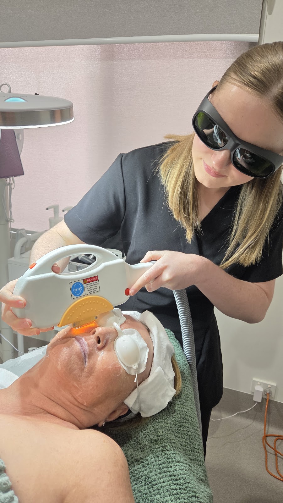 Fresh Hair & Beauty Wellness Spa | 30 Burns St, Fernvale QLD 4306, Australia | Phone: 0435 844 024