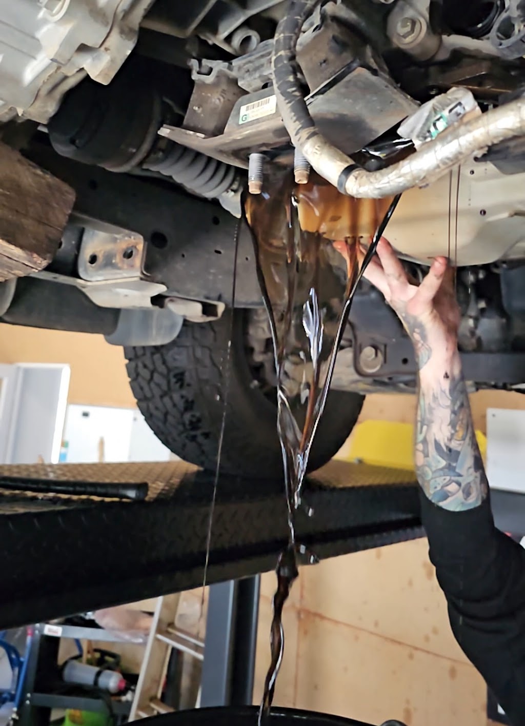 Oz Auto Trans | Industrial Estate, 3 Darian St, Highfields QLD 4352, Australia | Phone: (07) 4696 9047