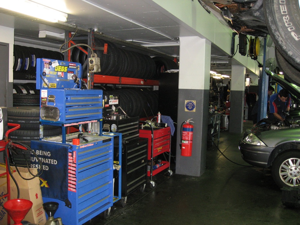 mycar Tyre and Auto Broadbeach | car repair | Pacific Fair Shopping Centre Enter off, Melody St, Broadbeach QLD 4217, Australia | 0732158305 OR +61 7 3215 8305