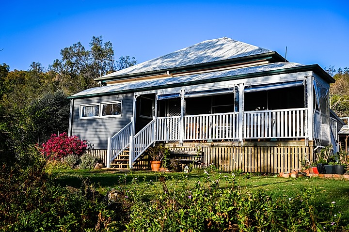 Kiambram Country Cottages | lodging | 32 Sunrise Rd, Gowrie Little Plain QLD 4352, Australia | 0428617188 OR +61 428 617 188