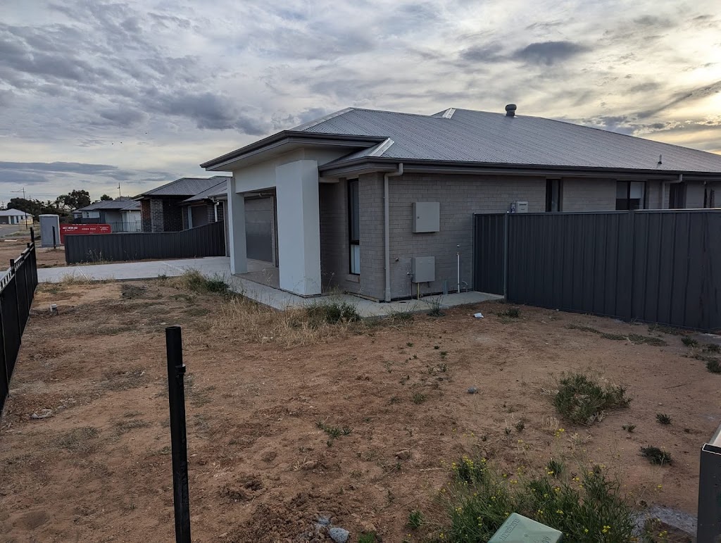 Low cut mowing and gardening maintenance | 89 Roper Rd, Murray Bridge SA 5253, Australia | Phone: 0458 518 607