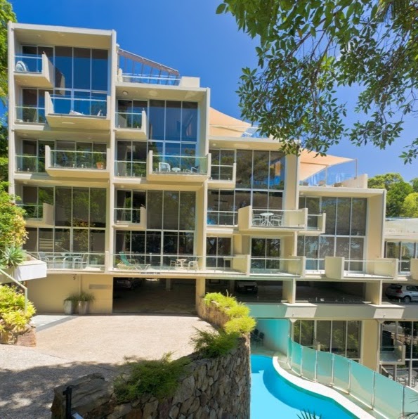 Little Cove Court | 2 Pandanus St, Noosa Heads QLD 4567, Australia | Phone: (07) 5474 8578