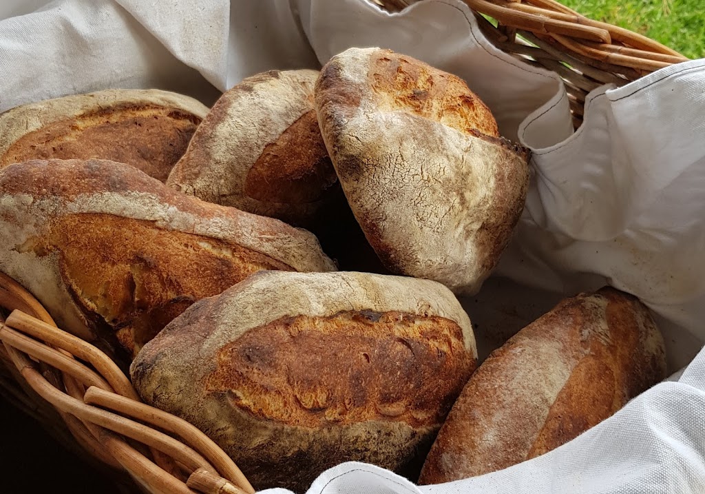 Gios Bread | bakery | 61 Indi Ave, red door on, Heath St, Red Cliffs VIC 3496, Australia | 0406238033 OR +61 406 238 033
