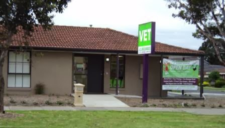 Greenvale Animal Hospital | veterinary care | 1 Bradford Ave, Greenvale VIC 3059, Australia | 0393331993 OR +61 3 9333 1993