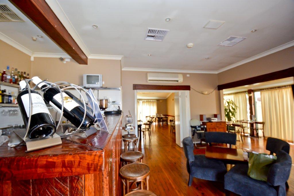 Gunnedah Indian Restaurant | 378 Conadilly St, Gunnedah NSW 2380, Australia | Phone: (02) 6742 5004