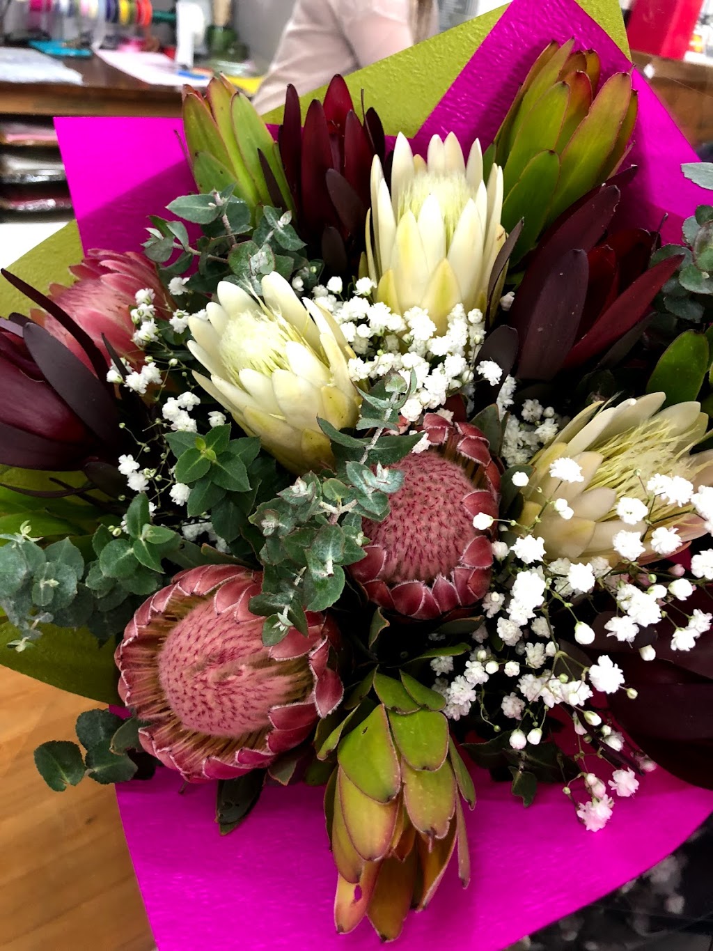 Wantirna Flowers & Gifts | 7/348 Mountain Hwy, Wantirna VIC 3152, Australia | Phone: (03) 8782 5112