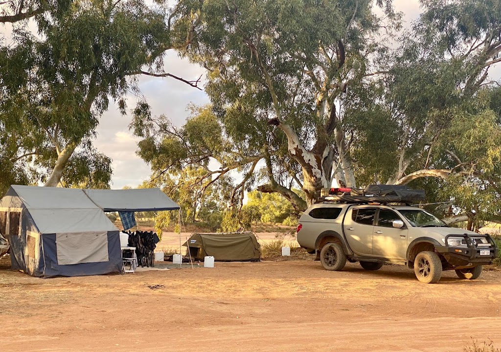 Wooramel River Retreat | Wooramel Station NorthWest Coastal Hwy,, Carnarvon WA 6701, Australia | Phone: 0499 425 888