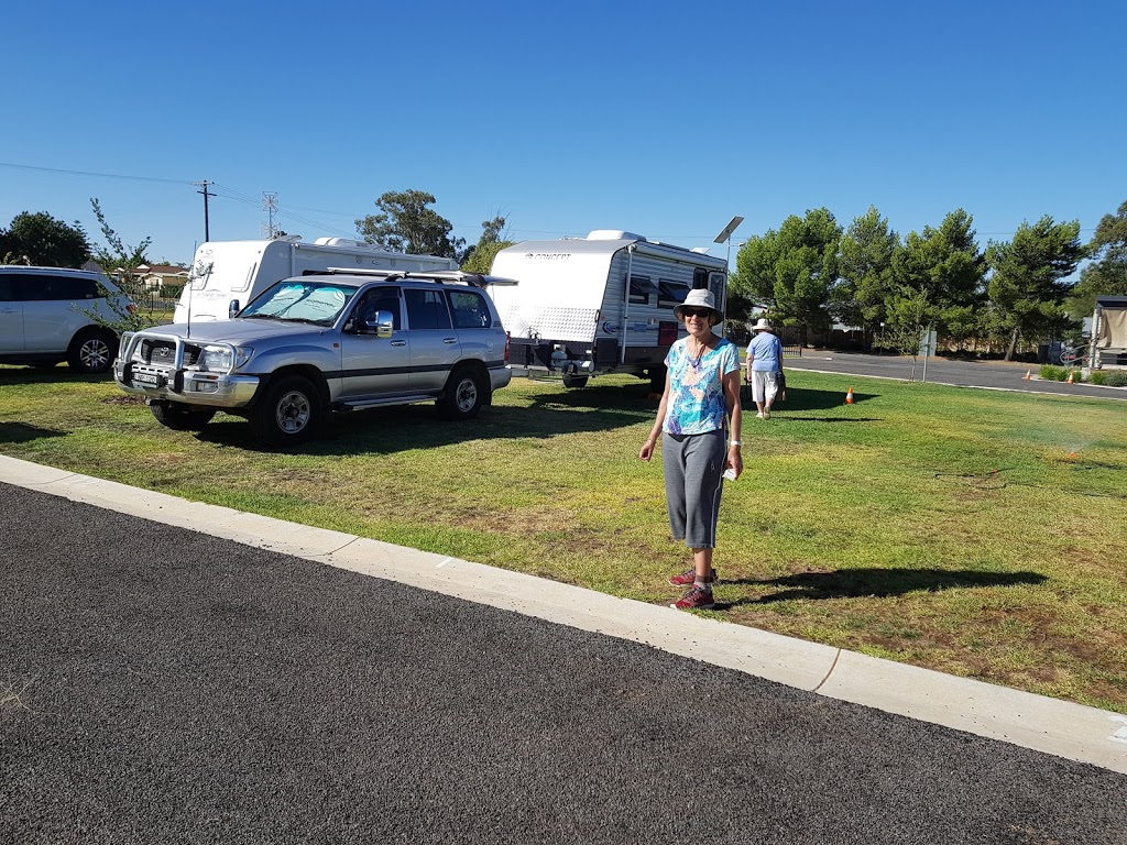 Coolamon Caravan Park | rv park | 70 Bruce St N, Coolamon NSW 2701, Australia | 0417610946 OR +61 417 610 946