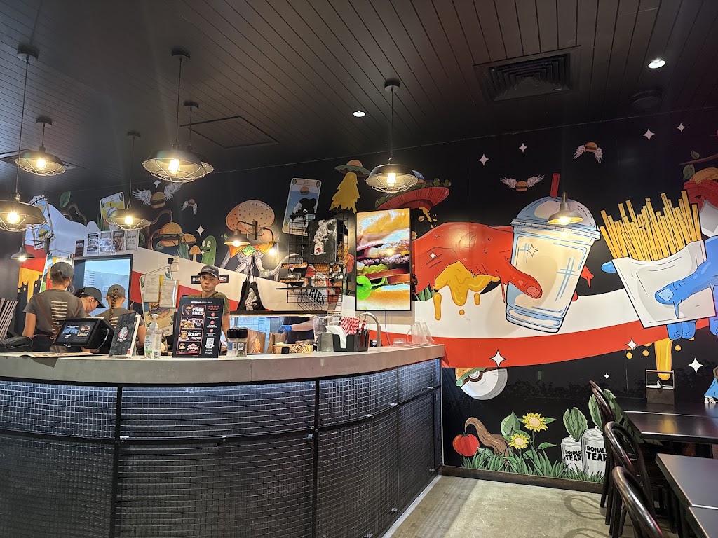 Burger Urge (Andergrove) | Village Shopping Centre, 1/23 Oak St, Andergrove QLD 4740, Australia | Phone: (07) 4962 3002
