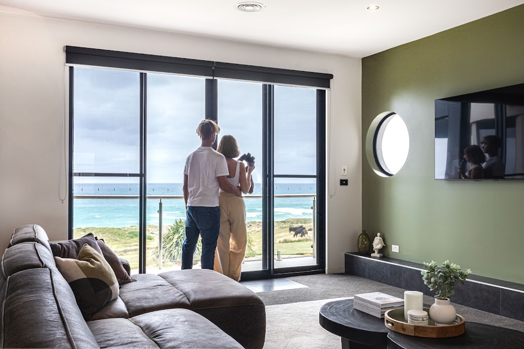 House by the Sea | 328 Hopkins Pnt Rd, Warrnambool VIC 3280, Australia | Phone: 0429 180 667