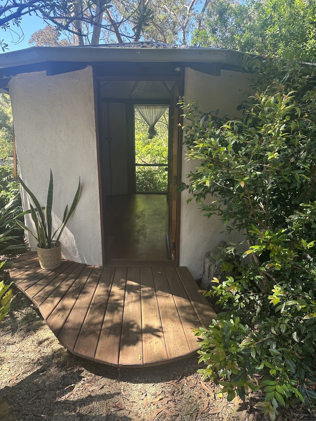 AkuaEarth Breathwork and Earth-based Healing | 58 Lawson View Parade, Wentworth Falls NSW 2782, Australia | Phone: 0412 633 484