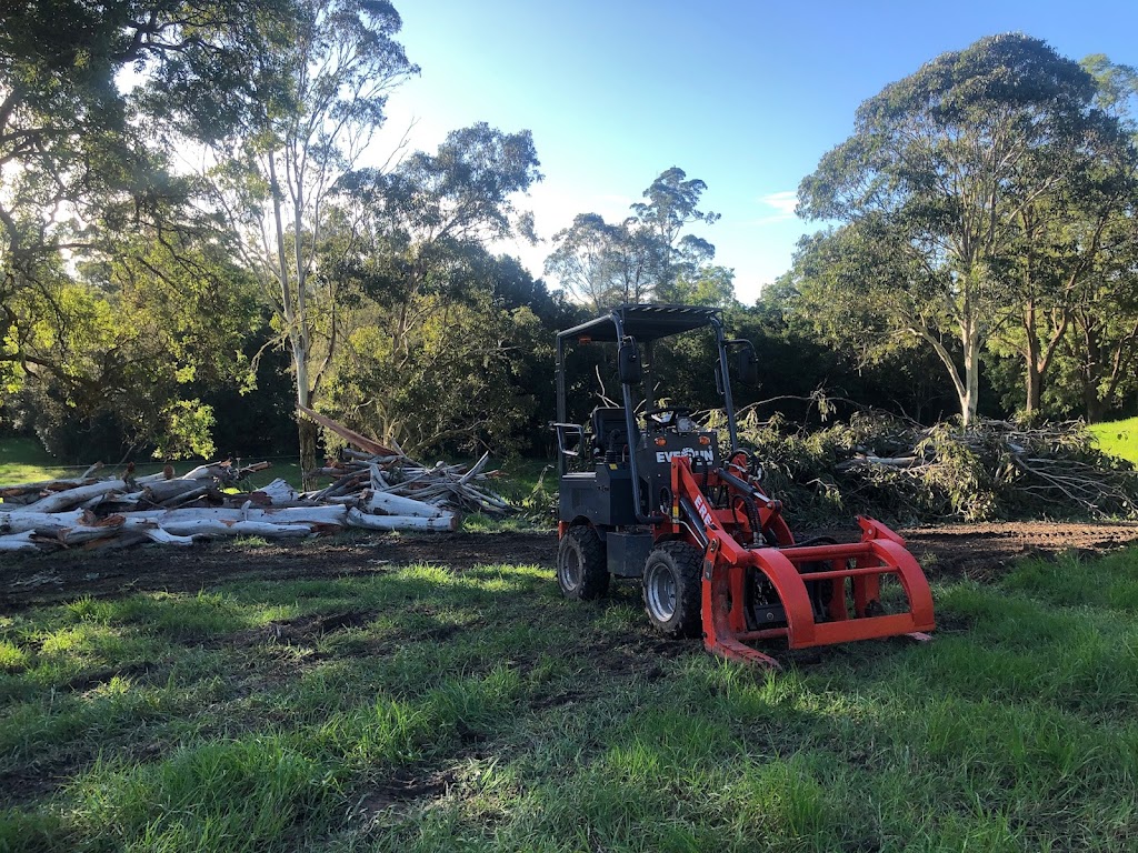 The Gilmours Tree Care |  | 90 Mccaffreys Rd, Hannam Vale NSW 2443, Australia | 0402260942 OR +61 402 260 942