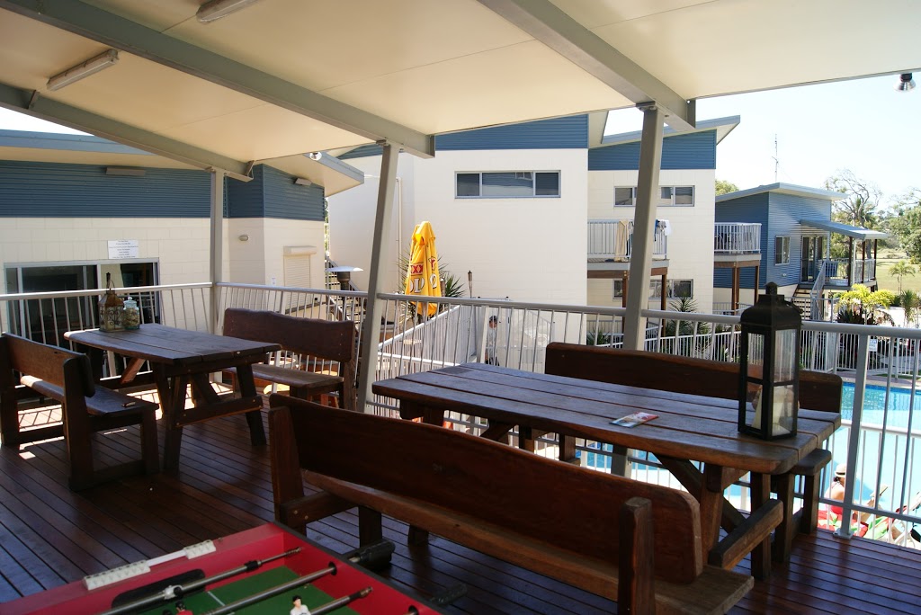 Emus Beach Resort | 92 Pattison St, Emu Park QLD 4710, Australia | Phone: (07) 4939 6111