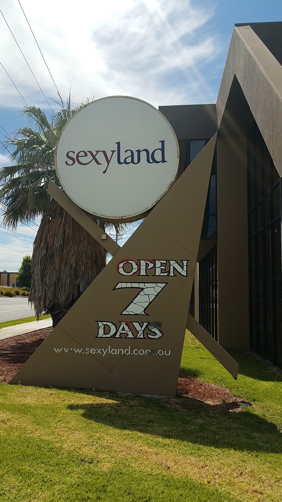 Sexyland Springvale | store | 1562 Centre Rd, Springvale VIC 3171, Australia | 0395467399 OR +61 3 9546 7399