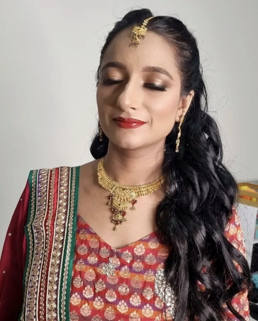 Mandeep sandhu makeup artist | 19 Adagio Rd, Strathtulloh VIC 3338, Australia | Phone: 0452 451 167