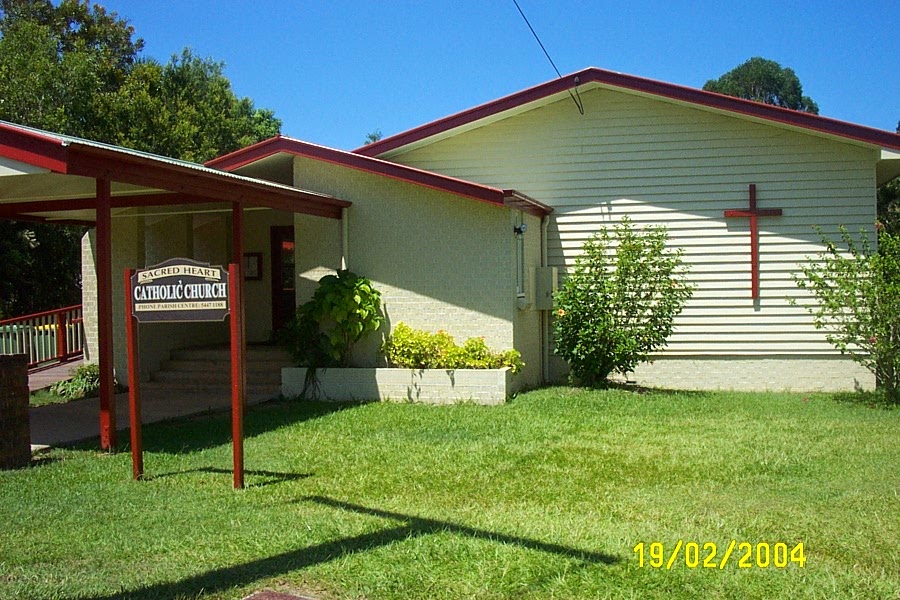 Noosa District Catholic Parish | church | 63 Maple St, Cooroy QLD 4563, Australia | 0754471188 OR +61 7 5447 1188