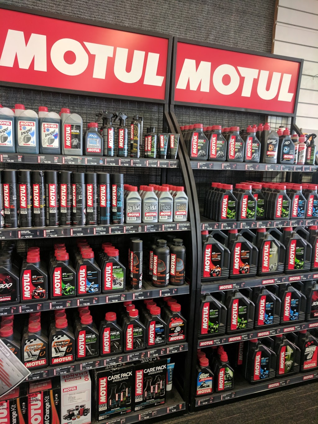 Beaconsfield Motorcycle Supermarket | car repair | 7/24-26 Burrows Rd, Alexandria NSW 2044, Australia | 0293180008 OR +61 2 9318 0008