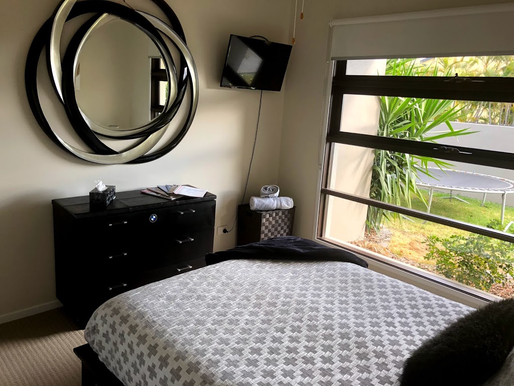 Bella Vista of Raby Bay - Bed & Breakfast | 4 Voyagers Ct, Cleveland QLD 4163, Australia | Phone: 0402 475 984