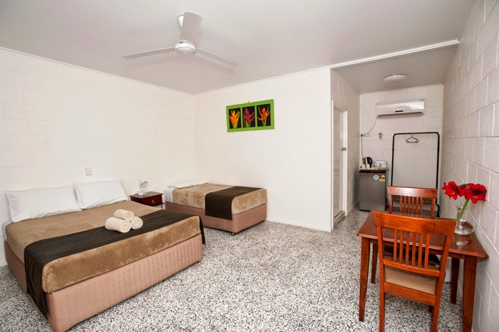 Mareeba Lodge Motel | lodging | 261 Byrnes St, Mareeba QLD 4880, Australia | 0740922266 OR +61 7 4092 2266