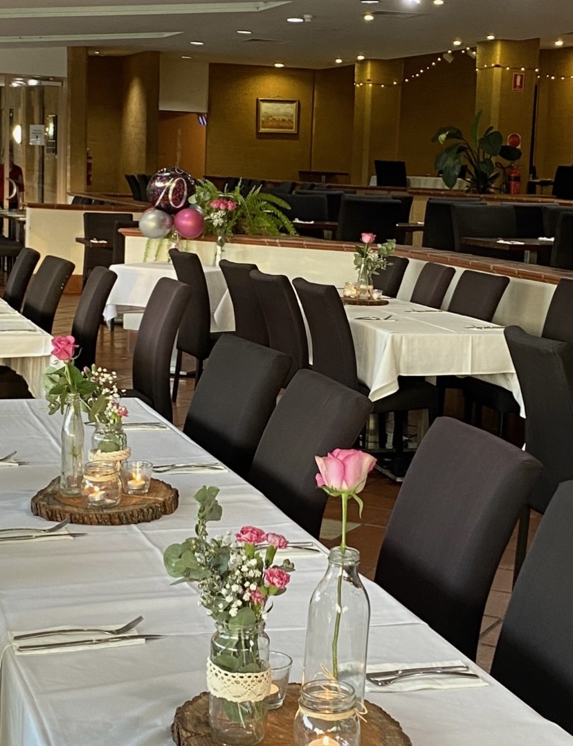 Lilies Restaurant & Bar | 1/21 Routley Dr, Kooralbyn QLD 4285, Australia | Phone: (07) 5544 5924