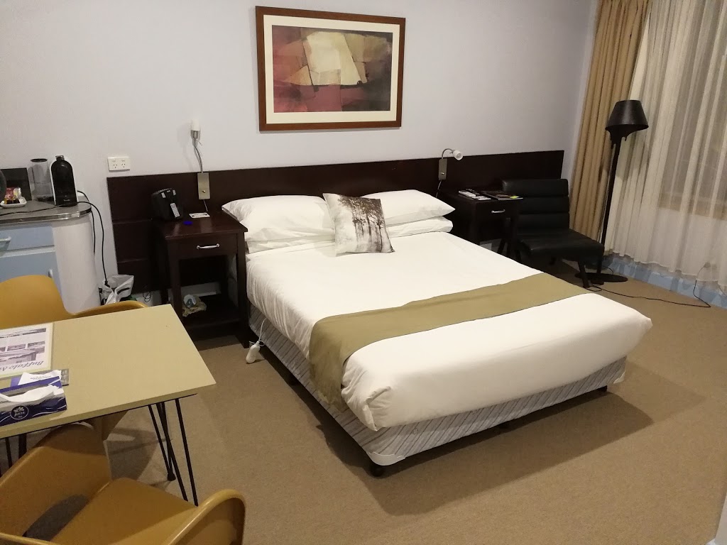 Buffalo Motel and Country Retreat | lodging | 6774 Great Alpine Rd, Porepunkah VIC 3740, Australia | 0357562242 OR +61 3 5756 2242