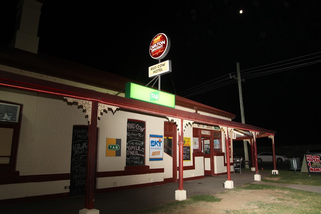 Red Cow Hotel | lodging | 7 Junction St, Junee NSW 2663, Australia | 0269241985 OR +61 2 6924 1985