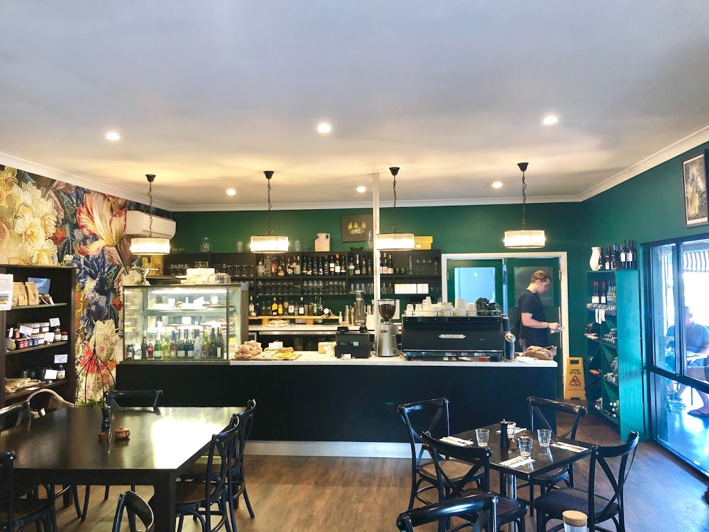 Emeraude - A Micro Region Eatery in the very beautiful Hampton Q | restaurant | 8616 New England Hwy, Hampton QLD 4352, Australia | 0746979008 OR +61 7 4697 9008