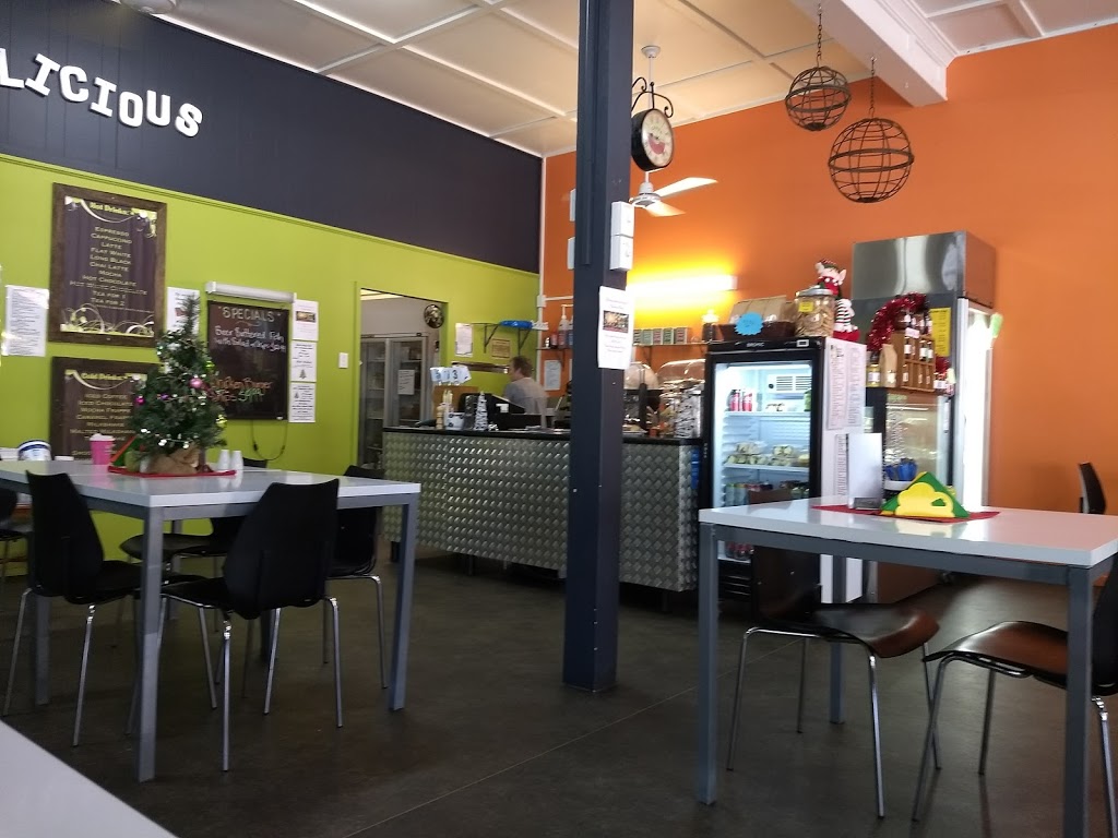 Café Delicious | cafe | 1 Newton St, Monto QLD 4630, Australia | 0741663225 OR +61 7 4166 3225