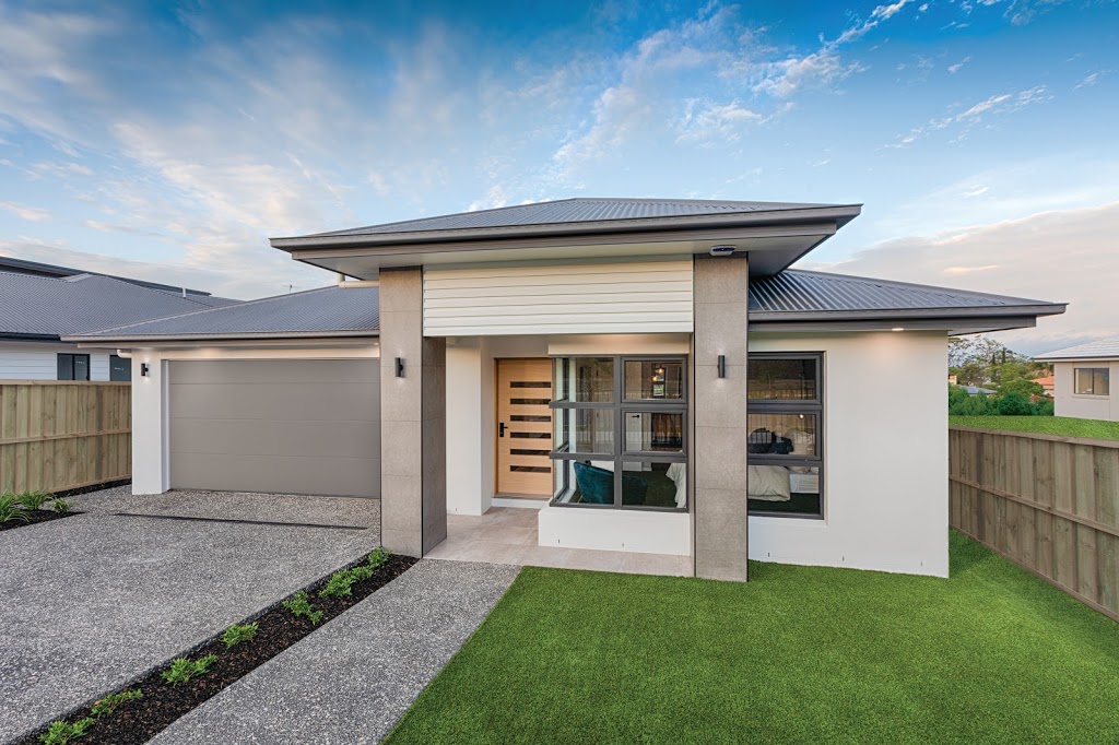 Hotondo Homes - Springfield Display Home | 45 Panorama Dr, Springfield QLD 4300, Australia | Phone: 1800 677 156