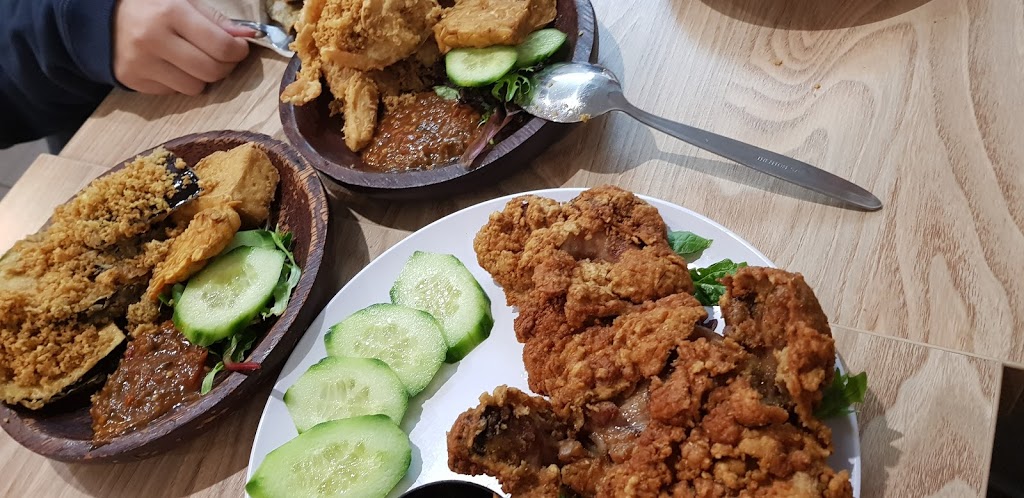 Ayam Penyet Ria | 25 Douglas St, Noble Park VIC 3174, Australia | Phone: (03) 8524 2667