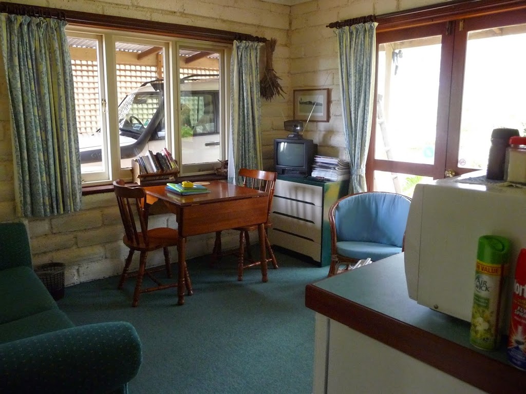 Charnigup Farm Bed and Breakfast | 86 Mawson Rd, Napier WA 6330, Australia | Phone: (08) 9844 3441