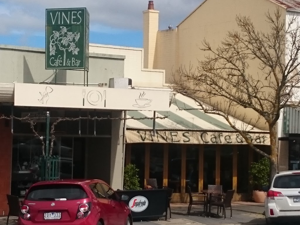 Vines Cafe & Bar | cafe | 74 Barkly St, Ararat VIC 3377, Australia | 0353521744 OR +61 3 5352 1744