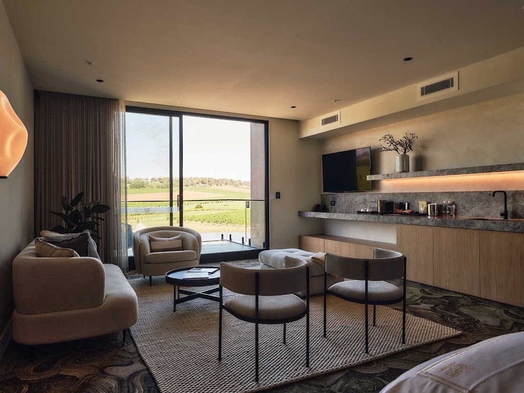 Reem Yarra Valley Hotel | 12-14 Spring Ln, Gruyere VIC 3770, Australia | Phone: (03) 9003 3939