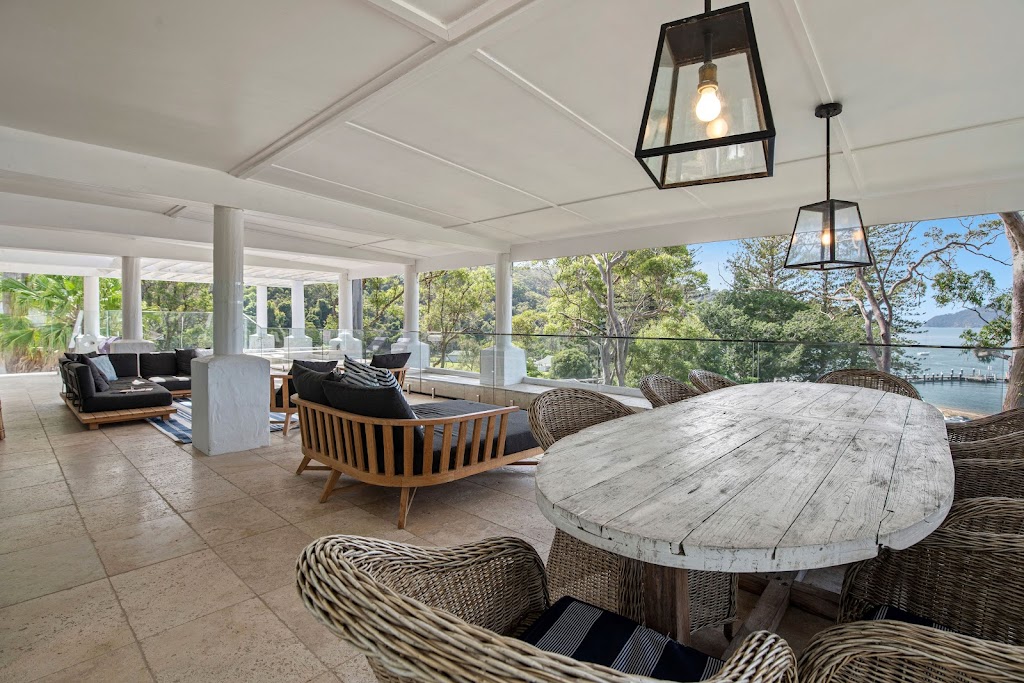 Hampton House At The Beach | 10-12 Bay St, Patonga NSW 2256, Australia | Phone: 0418 163 271