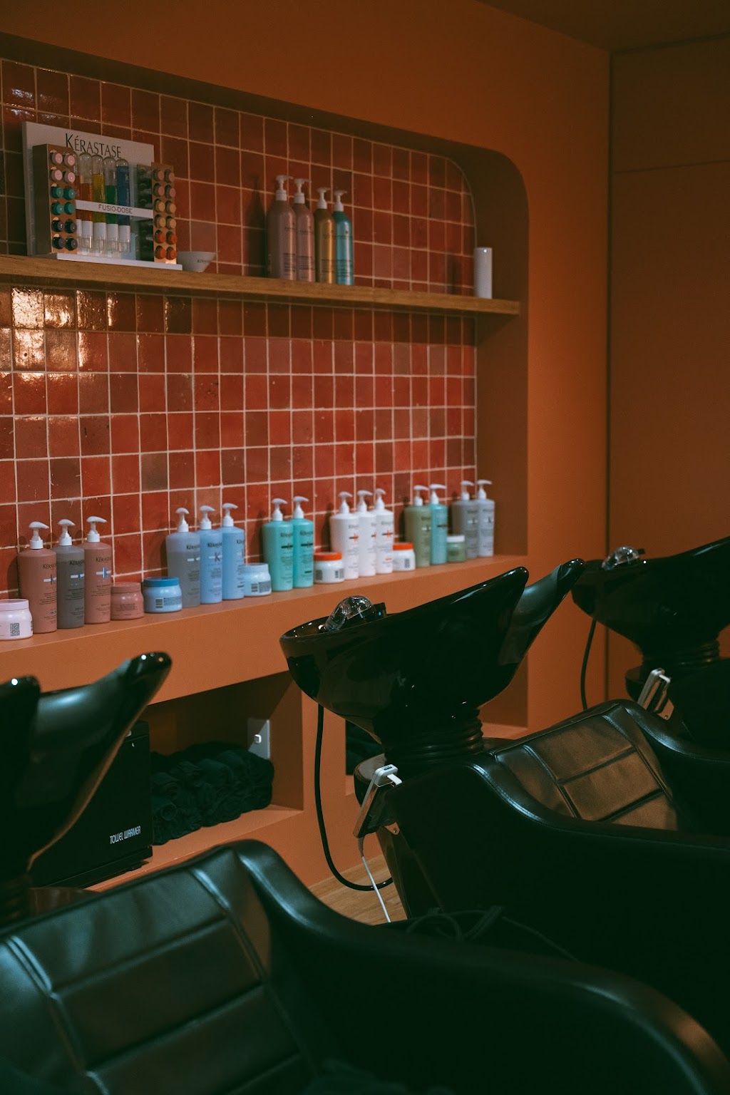 Joia Hair Studio Byron | 3/142 Old Bangalow Rd, Byron Bay NSW 2481, Australia | Phone: 0492 871 891