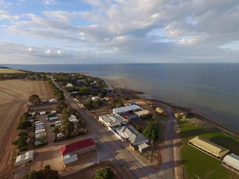 Pine Point Caravan Park | park | 46-48 Main Coast Rd, Pine Point SA 5571, Australia | 0888382239 OR +61 8 8838 2239