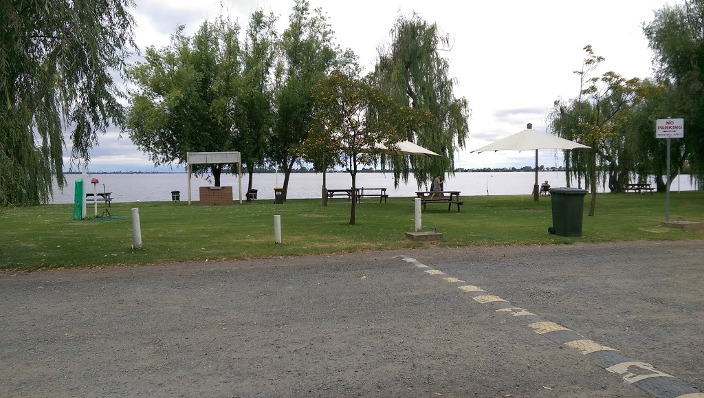 Lake Mulwala Holiday Park | 186 Melbourne St, Mulwala NSW 2647, Australia | Phone: (03) 5744 1050