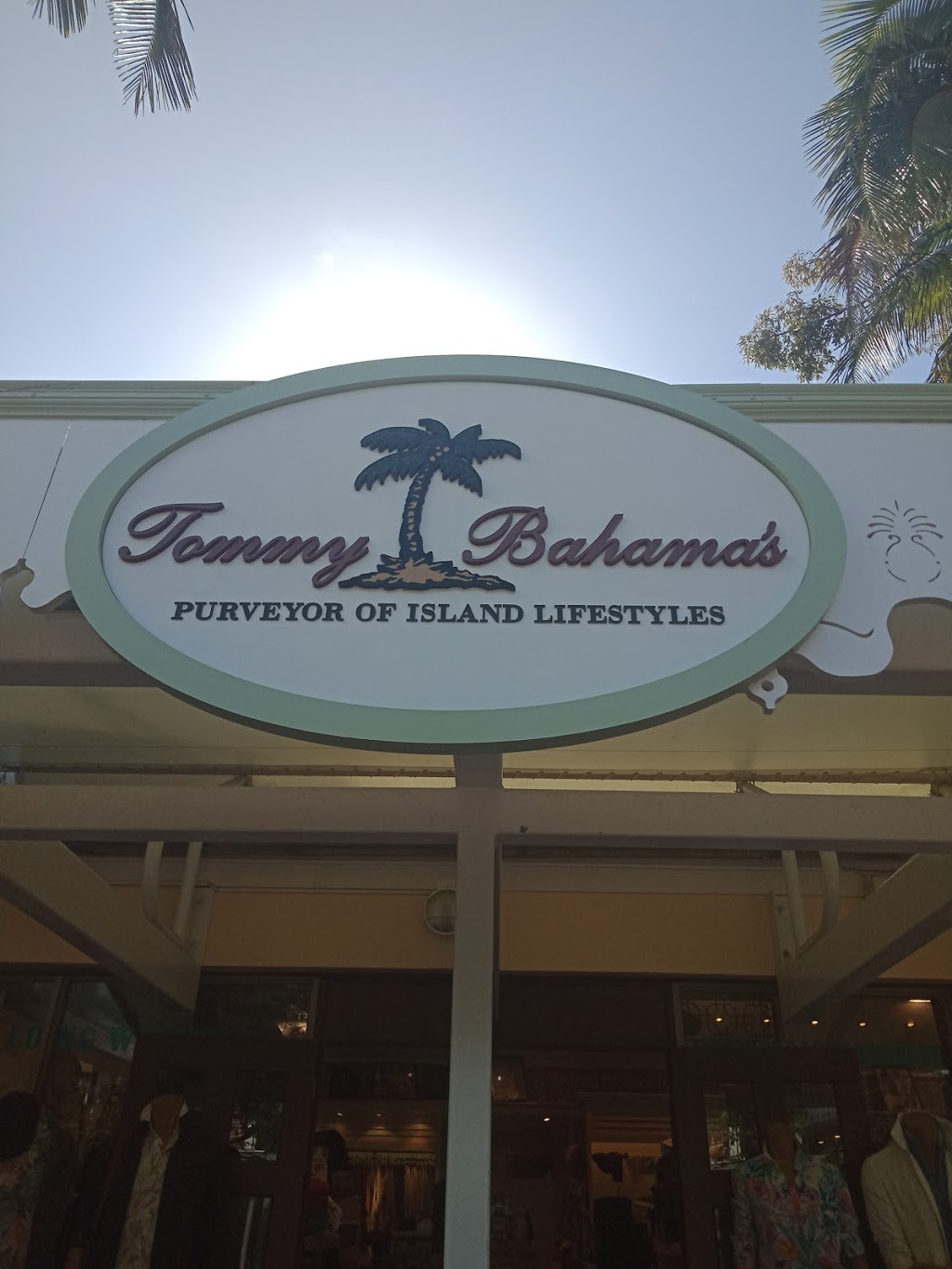 Tommy Bahama PTY Ltd. | clothing store | 5/75 Hastings St, Noosa Heads QLD 4567, Australia | 0754472328 OR +61 7 5447 2328