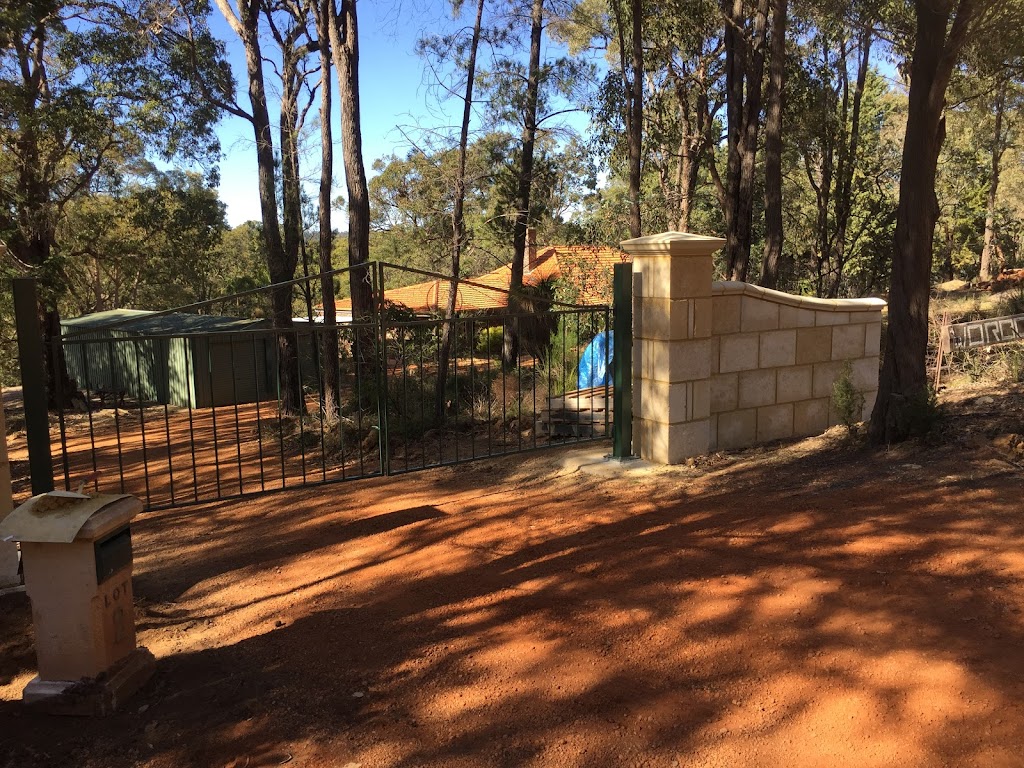 TMJ limestone retaining | 41 Barbarich Dr, Gidgegannup WA 6083, Australia | Phone: 0427 960 695