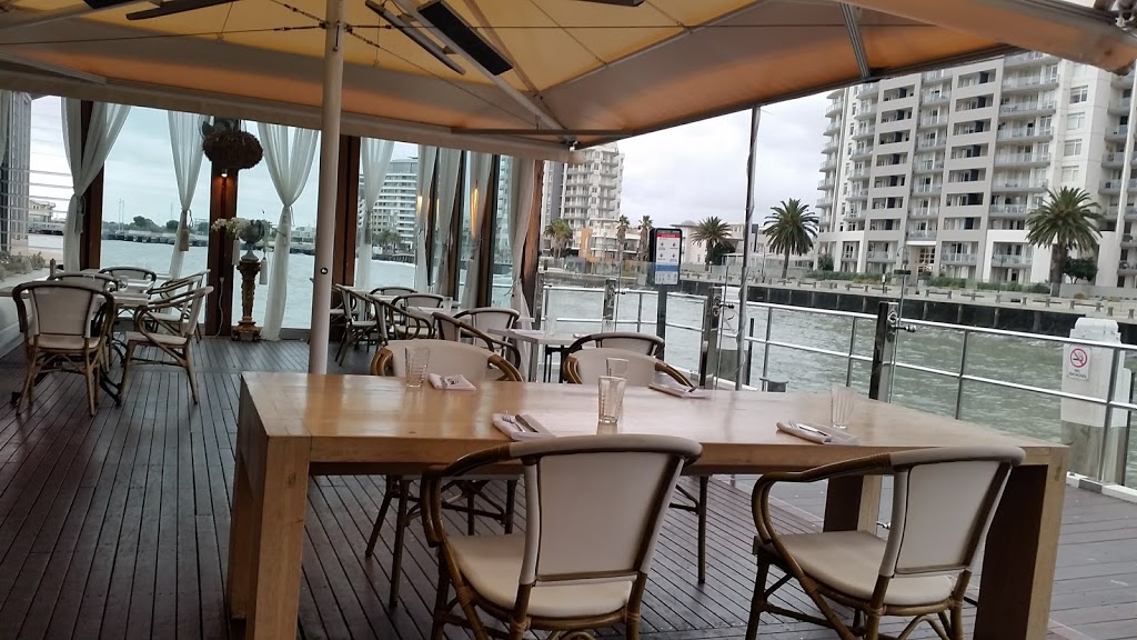 Waterfront Port Melbourne | restaurant | 1 Station Pier, Port Melbourne VIC 3207, Australia | 0396769180 OR +61 3 9676 9180